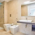 מלון דירות Porta Del Golfo & 3*
