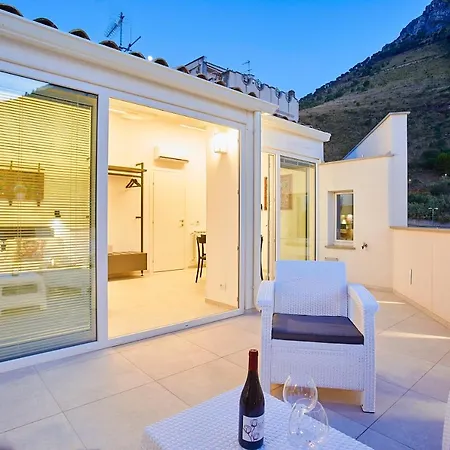 Porta Del Golfo Apartments&suites Aparthotel *