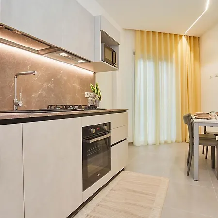 Porta Del Golfo Apartments&suites Aparthotel *