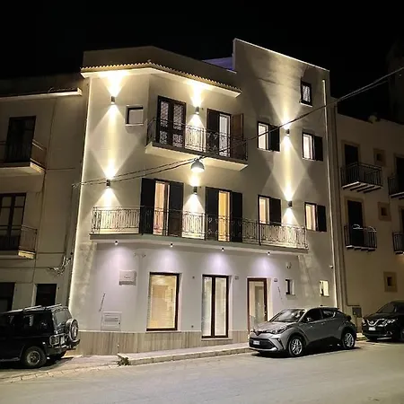Porta Del Golfo & Aparthotel