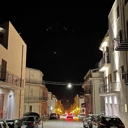 Porta Del Golfo Apartments&suites